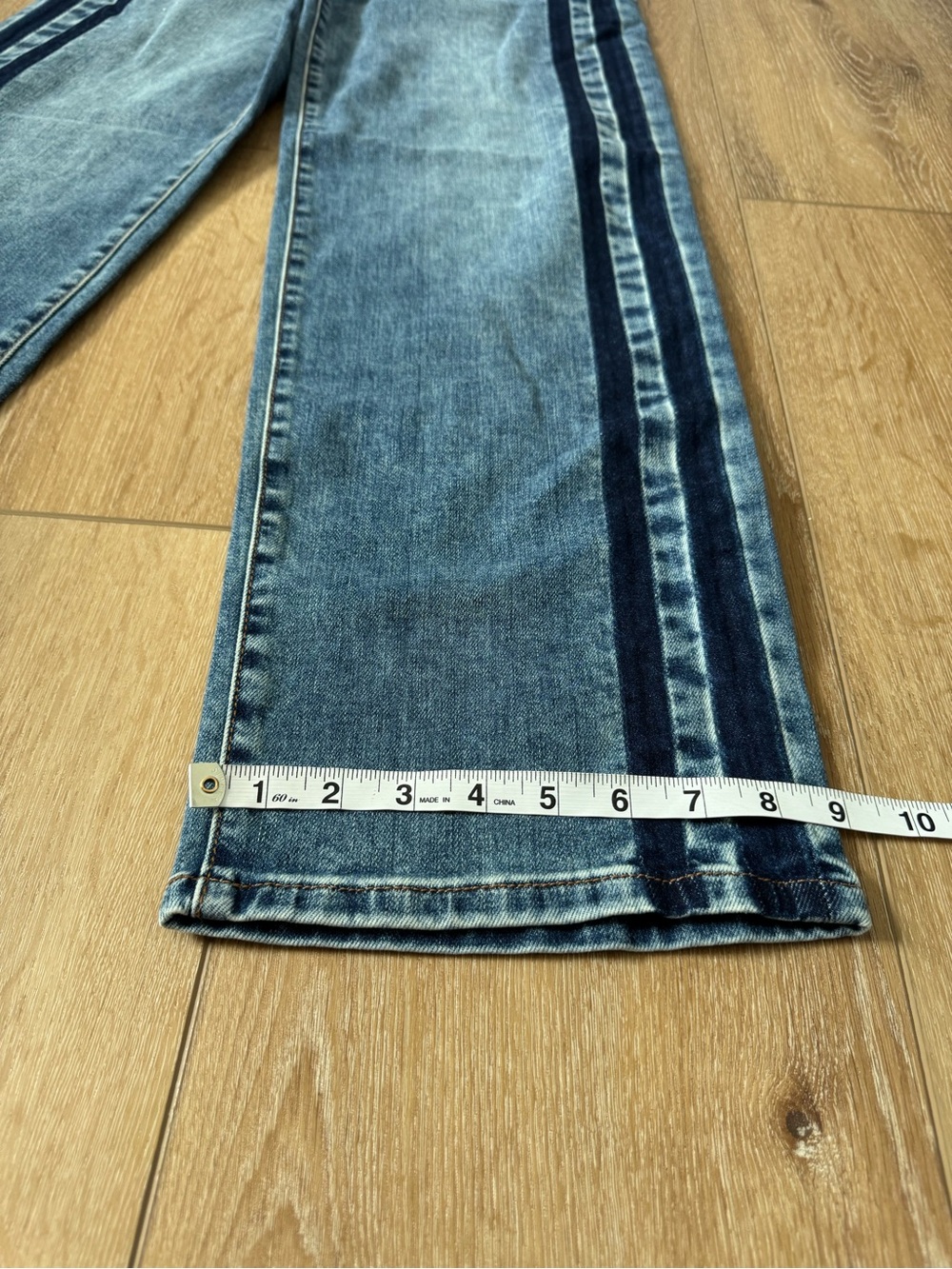 Women's KUT from the Kloth Sienna Contrast Side Straight Jeans Size 2 - Picture 3 of 8